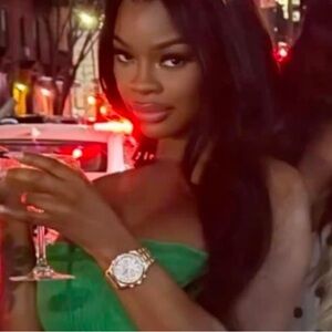 Meet your Posher, Simplysolo